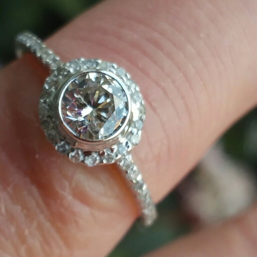 GIA $3920 18k white gold 100% Natural 1.00ct diamond ring - Picture 1 of 8